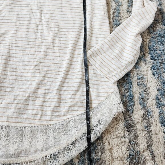 Lauren Conrad Top White Gold Stripe Rayon Stretch Knit Lace Trim || Med EUC - Picture 14 of 15